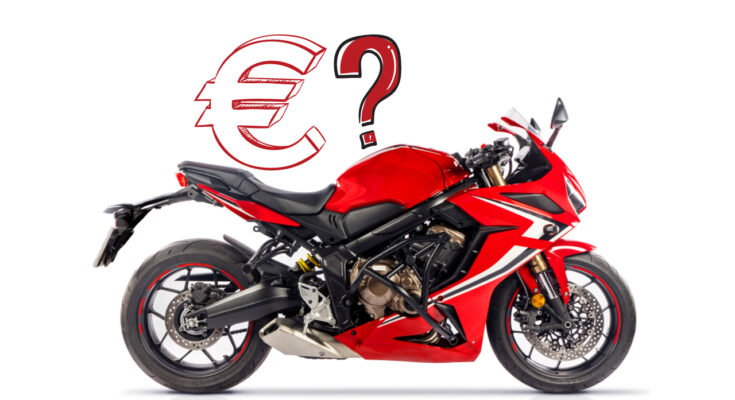 Motorrad Finanzierung zeigt eine Motorrad, ein EURO Zeichen und ein Fragezeichen